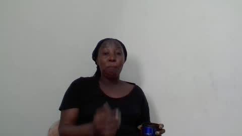 Snapshot of alesha_ chatting on January 26, 9:19 am Noreen Kennth and Emilly online show from January 26, 9:19 am