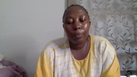 Snapshot of alesha_ chatting on September 14, 5:39 am Noreen Kennth and Emilly online show from September 14, 5:39 am