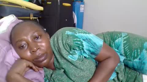 Snapshot of alesha_ chatting on September 25, 7:28 pm Noreen Kennth and Emilly online show from September 25, 7:28 pm