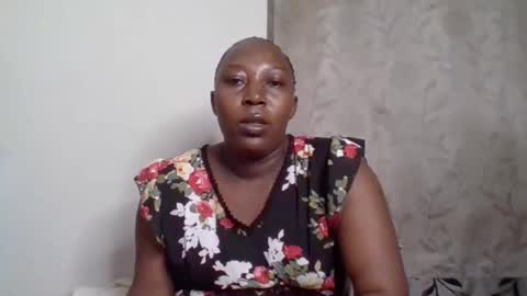 Snapshot of alesha_ chatting on October 5, 2:59 pm Noreen Kennth and Emilly online show from October 5, 2:59 pm