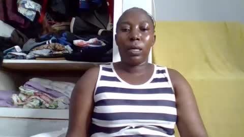 Snapshot of alesha_ chatting on October 21, 6:36 am Noreen Kennth and Emilly online show from October 21, 6:36 am
