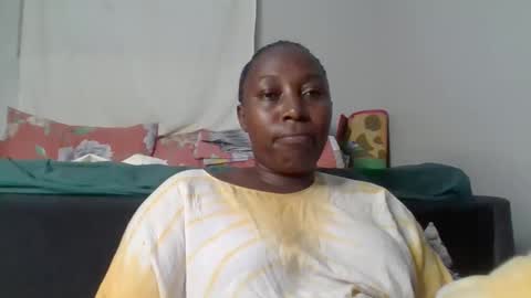 Snapshot of alesha_ chatting on October 23, 7:12 pm Noreen Kennth and Emilly online show from October 23, 7:12 pm