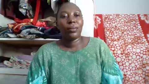 Snapshot of alesha_ chatting on November 1, 6:37 am Noreen Kennth and Emilly online show from November 1, 6:37 am