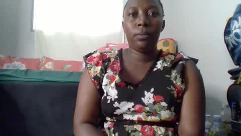 Snapshot of alesha_ chatting on November 5, 7:52 am Noreen Kennth and Emilly online show from November 5, 7:52 am