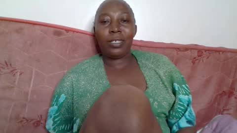 Snapshot of alesha_ chatting on November 17, 6:57 pm Noreen Kennth and Emilly online show from November 17, 6:57 pm