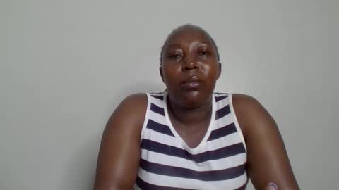 Snapshot of alesha_ chatting on December 2, 6:30 am Noreen Kennth and Emilly online show from December 2, 6:30 am