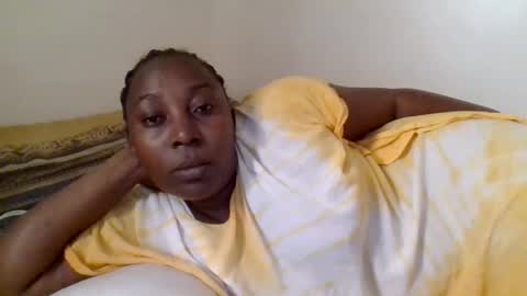 Snapshot of alesha_ chatting on July 1, 5:45 pm Noreen Kennth and Emilly online show from July 1, 5:45 pm