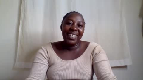 Snapshot of alesha_ chatting on July 4, 6:25 pm Noreen Kennth and Emilly online show from July 4, 6:25 pm
