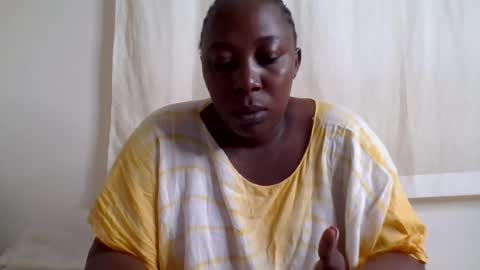 Snapshot of alesha_ chatting on July 15, 5:23 am Noreen Kennth and Emilly online show from July 15, 5:23 am