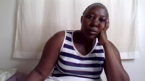 Snapshot of alesha_ chatting on July 20, 5:44 am Noreen Kennth and Emilly online show from July 20, 5:44 am