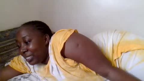Snapshot of alesha_ chatting on July 31, 7:24 pm Noreen Kennth and Emilly online show from July 31, 7:24 pm