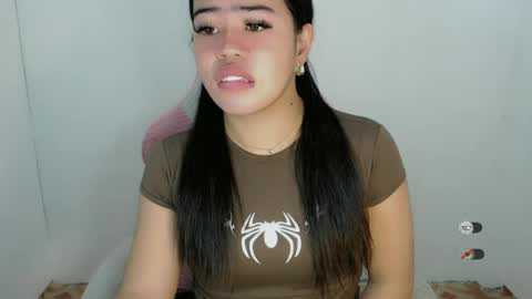 Snapshot of alesha_vibe_me chatting on July 1, 3:56 pm alesha_vibe_me online show from July 1, 3:56 pm