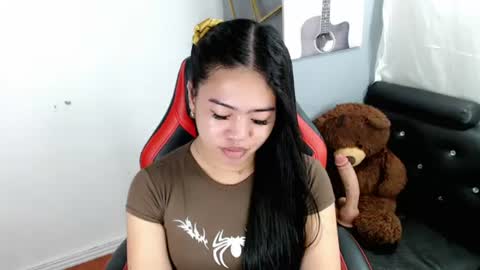 Snapshot of alesha_vibe_me chatting on July 6, 3:03 pm alesha_vibe_me online show from July 6, 3:03 pm