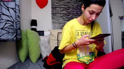 Snapshot of alesiasensual chatting on February 22, 11:13 am AlesiaSensual online show from February 22, 11:13 am