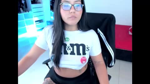 Snapshot of aleska666 chatting on September 13, 7:02 pm aleska666 online show from September 13, 7:02 pm