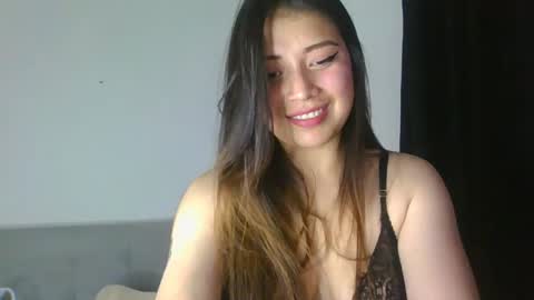 QUEEN OFF MILk  IM BACK  15 NOV online show from October 2, 1:34 am