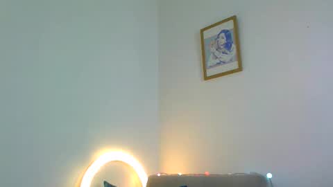 Snapshot of aleska_dollx chatting on May 23, 10:25 pm QUEEN OFF MILk IM BACK 15 NOV online show from May 23, 10:25 pm