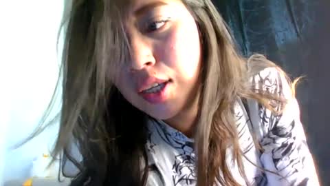Snapshot of aleska_dollx chatting on June 2, 10:23 pm QUEEN OFF MILk IM BACK 15 NOV online show from June 2, 10:23 pm