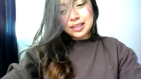 Snapshot of aleska_dollx chatting on July 15, 9:20 pm QUEEN OFF MILk IM BACK 15 NOV online show from July 15, 9:20 pm