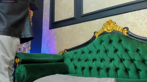 Snapshot of aless_king chatting on September 10, 2:06 pm Alessandro King online show from September 10, 2:06 pm