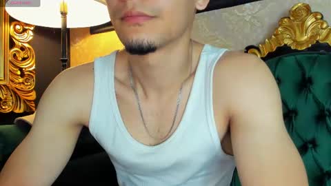 Snapshot of aless_king chatting on June 14, 12:19 am Alessandro King online show from June 14, 12:19 am