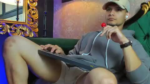 Alessandro King online show from July 20, 10:01 pm