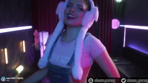 Snapshot of alessa_goreng chatting on December 3, 4:25 am Alessa Goreng online show from December 3, 4:25 am