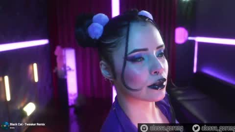 Snapshot of alessa_goreng chatting on December 17, 12:23 am Alessa Goreng online show from December 17, 12:23 am