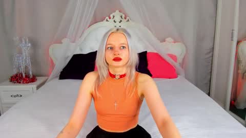 Snapshot of alessakiss chatting on January 8, 8:27 am alessakiss online show from January 8, 8:27 am