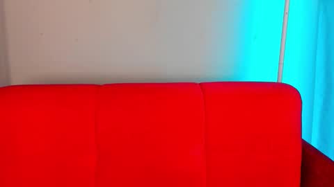 Snapshot of alessakiss chatting on February 21, 9:10 am alessakiss online show from February 21, 9:10 am