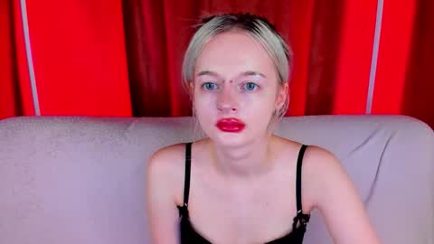 Snapshot of alessakiss chatting on March 16, 2:06 am alessakiss online show from March 16, 2:06 am