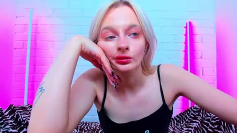 Snapshot of alessakiss chatting on June 11, 2:53 am alessakiss online show from June 11, 2:53 am