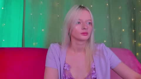 Snapshot of alessakiss chatting on July 7, 2:14 am alessakiss online show from July 7, 2:14 am