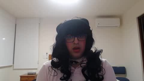 AlessaBabyGirl840 online show from October 21, 8:15 am