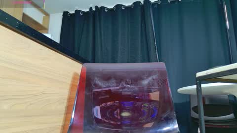 Snapshot of alessandra_222 chatting on February 19, 1:40 pm Alessandra online show from February 19, 1:40 pm