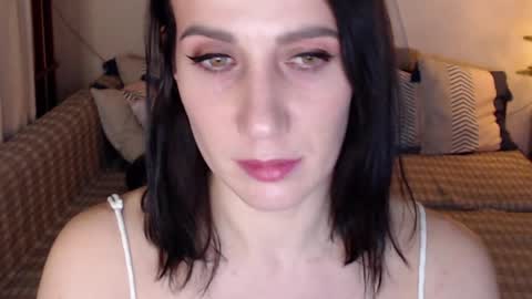 Sandra online show from January 2, 3:40 pm