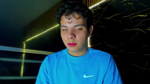 Snapshot of alessandro__777 chatting on June 17, 3:42 am Alessandro online show from June 17, 3:42 am
