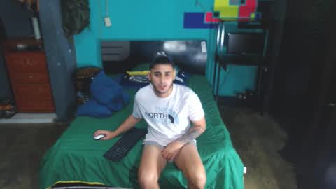 Snapshot of alessandrobooy chatting on January 7, 7:33 am alessandro online show from January 7, 7:33 am