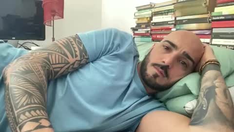 alessandromori91 online show from April 28, 2:33 pm
