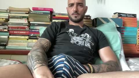 alessandromori91 online show from May 5, 9:06 am