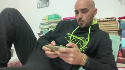 alessandromori91 online show from May 10, 6:46 pm