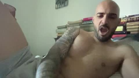 alessandromori91 online show from May 26, 5:58 am
