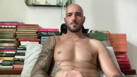 alessandromori91 online show from June 11, 10:57 am