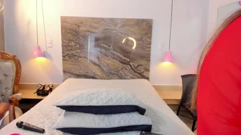 Alessia  online show from October 25, 8:36 pm