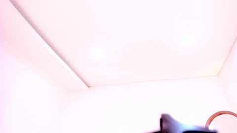 Snapshot of alessia12_ chatting on July 16, 1:17 pm Alessia online show from July 16, 1:17 pm