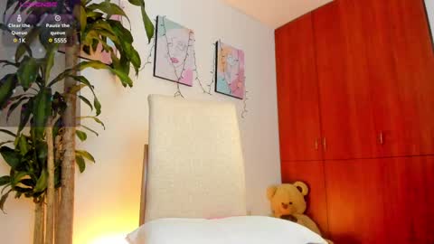 Snapshot of alessia1__ chatting on March 11, 11:15 pm Alessia online show from March 11, 11:15 pm