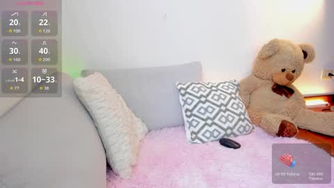 Snapshot of alessia1__ chatting on April 18, 7:18 pm Alessia online show from April 18, 7:18 pm