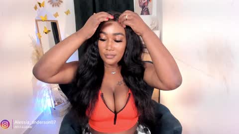 Yy  online show from January 26, 9:18 pm