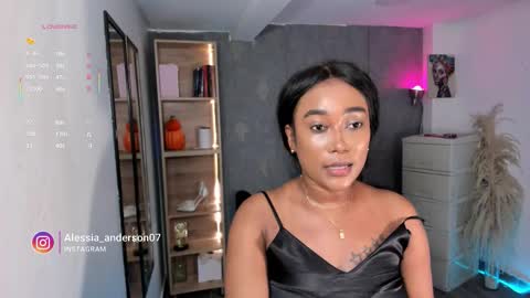 Yy  online show from November 1, 10:01 pm