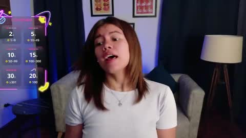 Snapshot of alessiamonroe_ chatting on June 9, 8:31 pm alessiamonroe_ online show from June 9, 8:31 pm